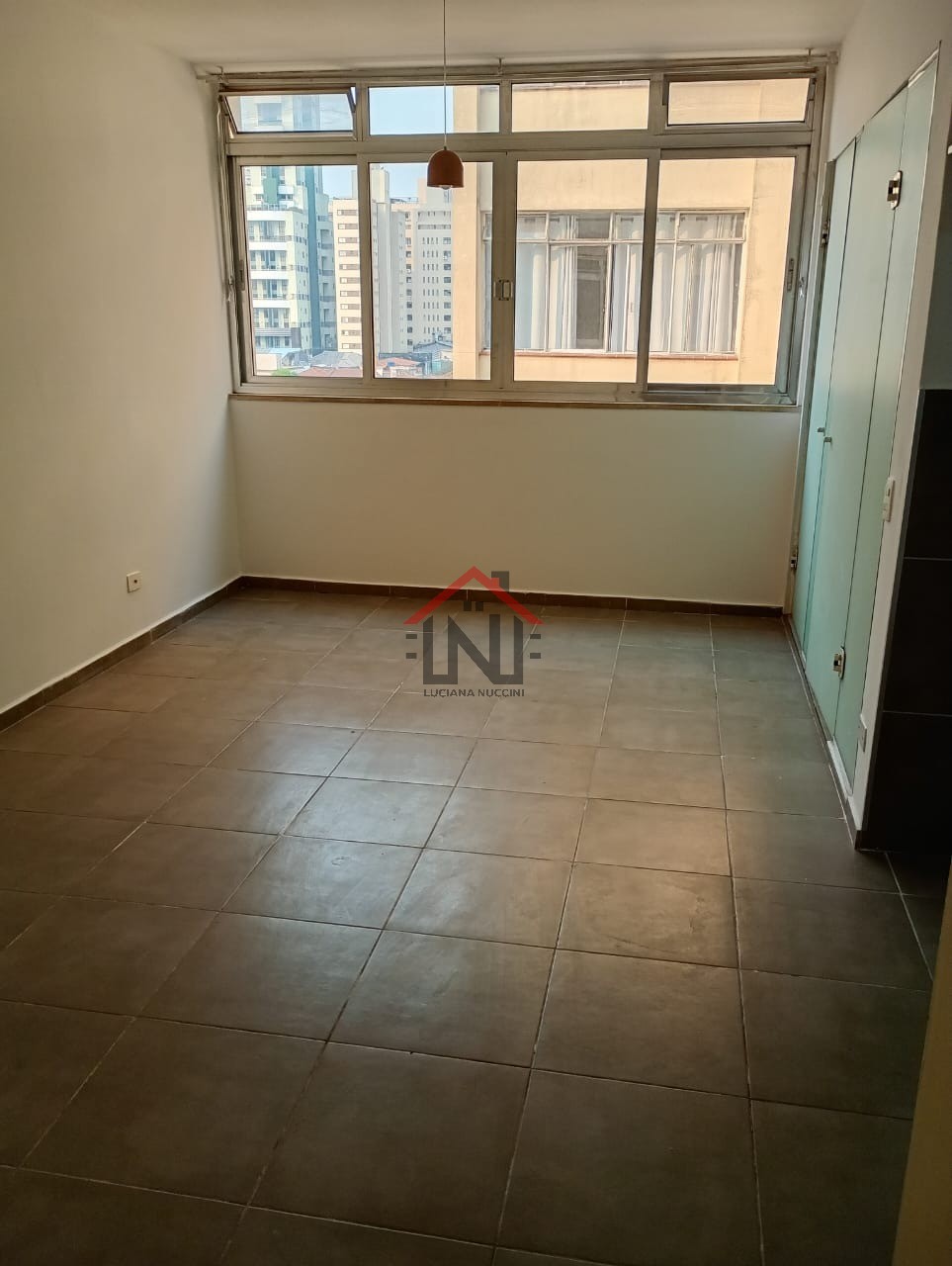 Studio de Luxo para Locação em Pinheiros - São Paulo-SP: 1 Quarto, 1 Banheiro, 24m², Imperdível!
