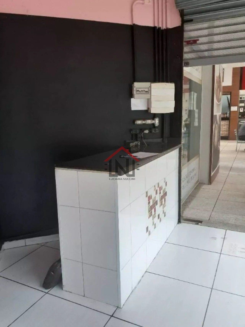 Conjunto Comercial à Venda ou Locação na Barra Funda, São Paulo-SP: 1 Vaga de Garagem e 64m² de Área