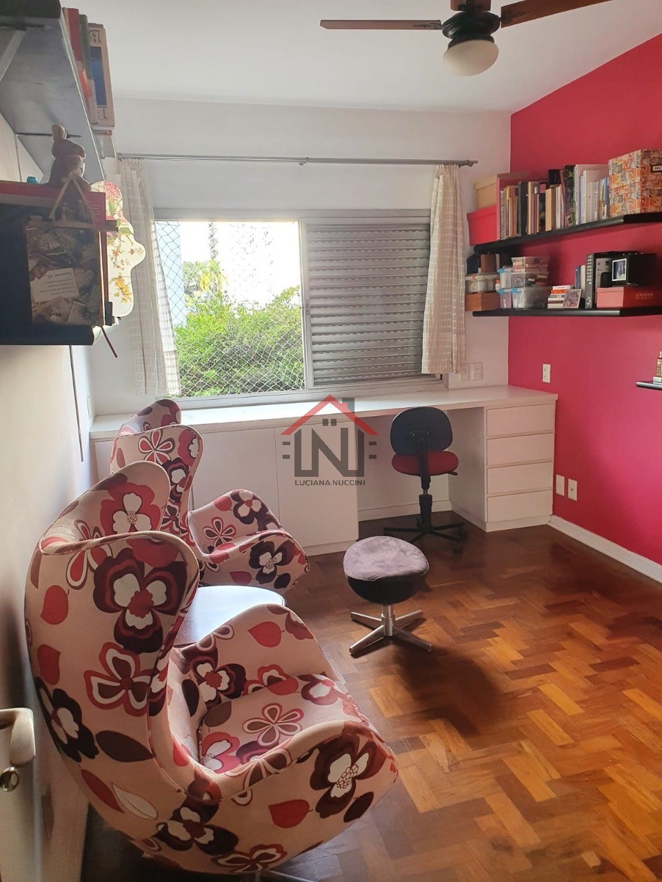 Imperdível oportunidade de adquirir apartamento de luxo no Itaim Bibi, São Paulo-SP: 3 quartos, 1 suíte, 2 salas, 4 banheiros, 189m²!