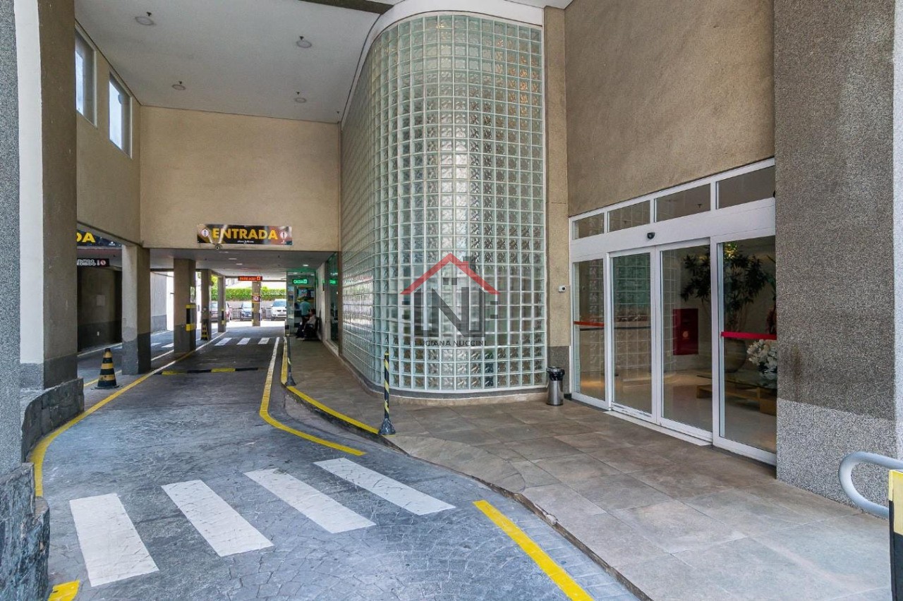 Conjunto Comercial à Venda em São Paulo-SP, na Bela Vista: 2 Banheiros, 1 Vaga de Garagem, 32m² de Área