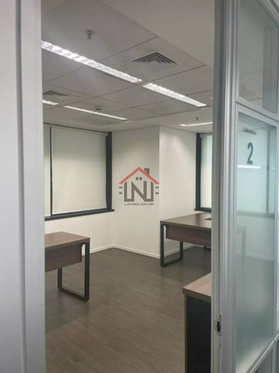 Aluguel de Conjunto Comercial Premium em Pinheiros, São Paulo: 18 banheiros, 42 vagas, 1.550m² de Área!