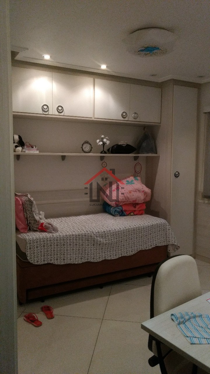 Casa de luxo à venda em São Paulo-SP, Sacomã: 4 quartos, 1 suíte, 1 sala, 3 banheiros, 4 vagas, 500m². Venha conferir!