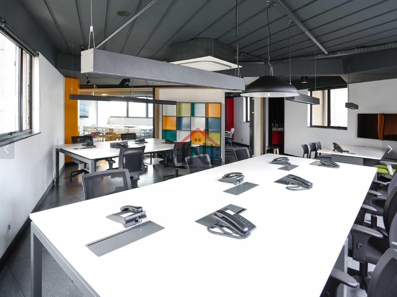 Conjunto Comercial à Venda na Vila Olímpia, São Paulo-SP: 1 Sala, 5 Banheiros, 5 Vagas, 229,70m²!