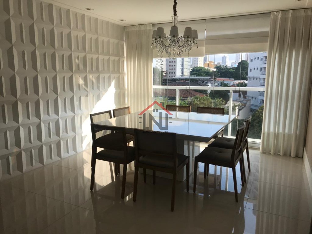 Viva com conforto e elegância em um apartamento de 3 suítes na Vila Mariana, São Paulo-SP!
