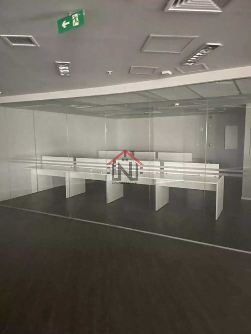 Aluguel de Conjunto Comercial Premium em Pinheiros, São Paulo: 18 banheiros, 42 vagas, 1.550m² de Área!