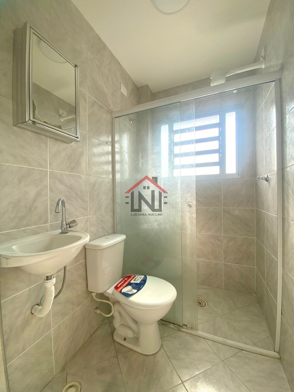 Aluguel de Apartamento em Pinheiros, São Paulo-SP: 2 quartos, 1 sala, 1 banheiro, 1 vaga e 62m² de pura praticidade!
