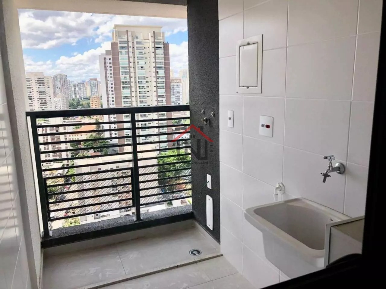 Excelente oportunidade: Apartamento de 3 quartos com suíte e 2 vagas no Jardim das Acácias, São Paulo-SP!