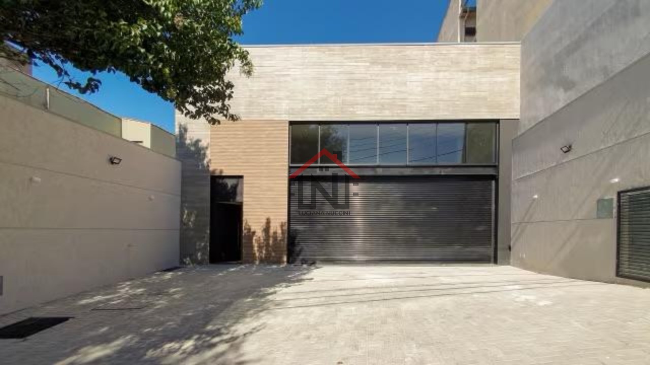 Casa para Locação com 2 Salas, 1 Banheiro, 6 Vagas e 450m² no Ipiranga - São Paulo-SP!