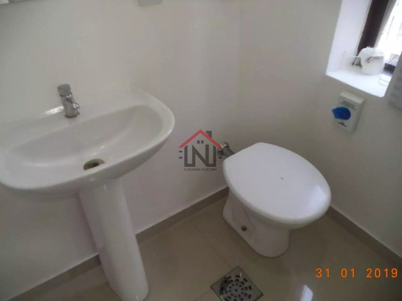 Conjunto Comercial de Alto Padrão na Vila Buarque, São Paulo-SP: 377m², 4 Banheiros e 10 Vagas de Garagem! Venha Conferir!