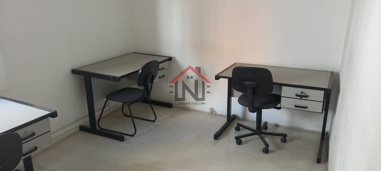Sala Comercial no Jardim Paulista: 6 Salas, 2 Banheiros - Venda ou Locação em São Paulo-SP