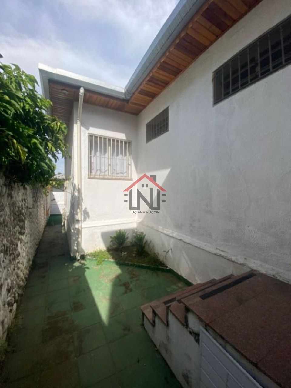 Imperdível: Casa à venda em São Paulo-SP, Vila Mariana. 3 quartos, 4 banheiros, 5 vagas de garagem e 360m² de área!