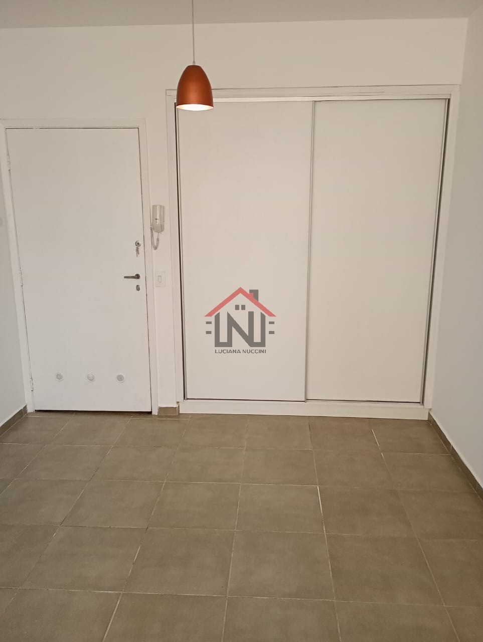 Studio de Luxo para Locação em Pinheiros - São Paulo-SP: 1 Quarto, 1 Banheiro, 24m², Imperdível!
