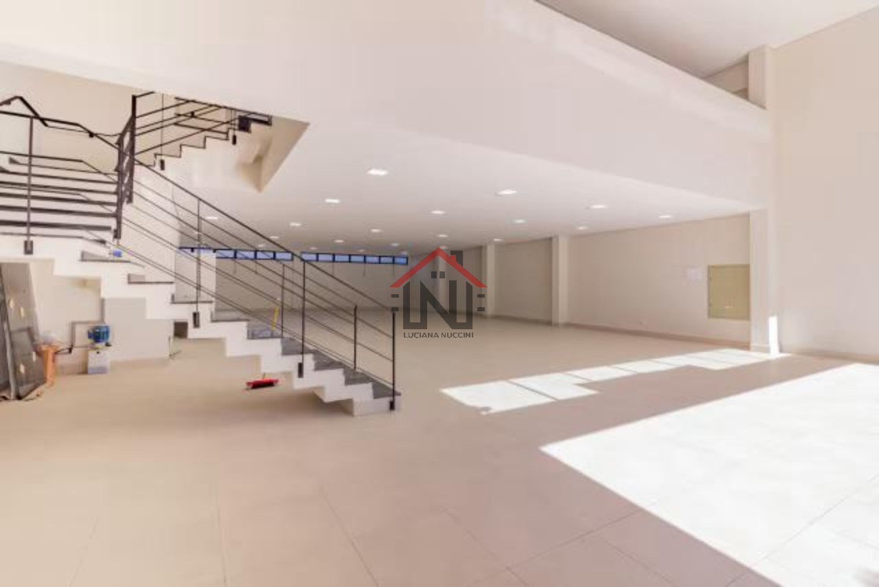 Casa para Locação com 2 Salas, 1 Banheiro, 6 Vagas e 450m² no Ipiranga - São Paulo-SP!