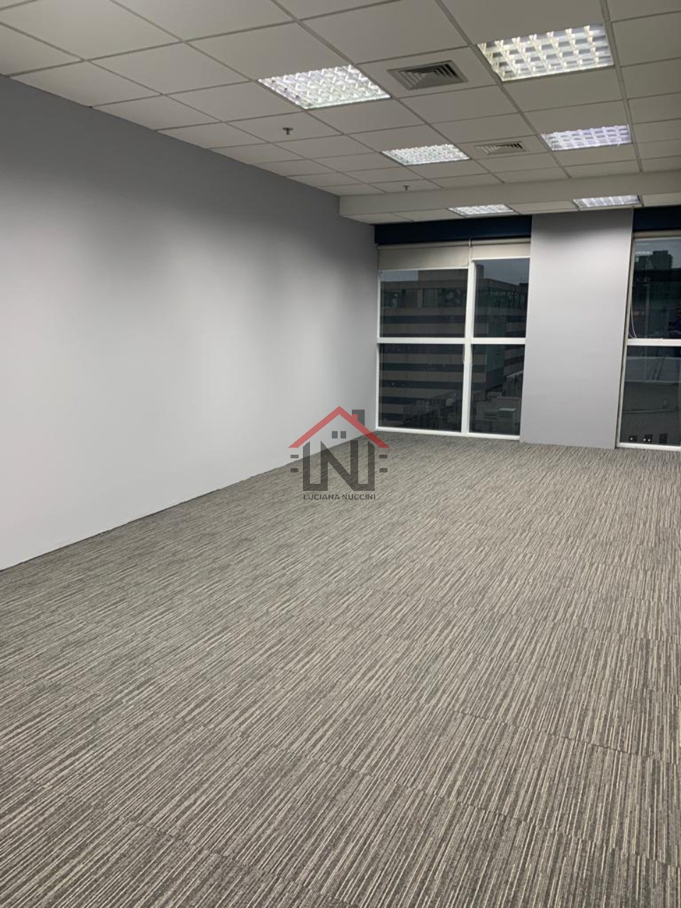 Conjunto Comercial de Alto Padrão na Vila Olímpia - São Paulo-SP 1 sala, 6 banheiros, 11 vagas de garagem, 373 m²