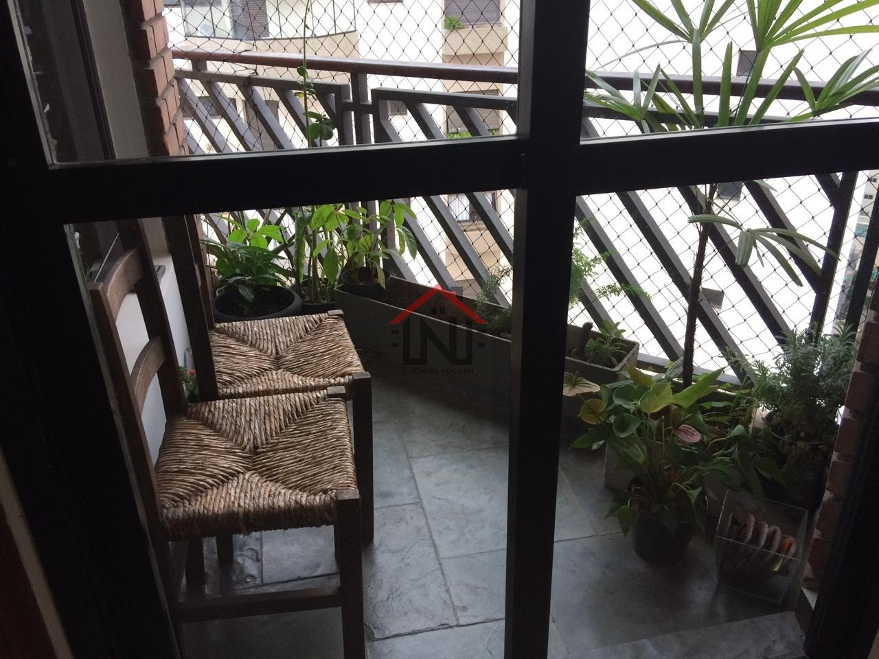 Apartamento de Luxo à Venda em São Paulo-SP, Campo Belo: 4 Quartos, 2 Suítes, 4 Banheiros, 216m² de Área. Venha Conferir!