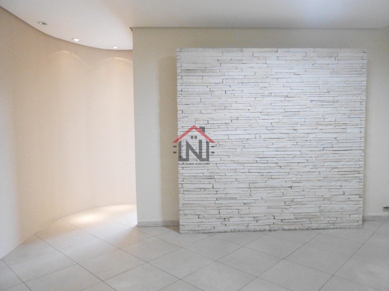 Excelente oportunidade de locação: Apartamento comercial de 155m² com 1 banheiro no Centro de São Paulo-SP!