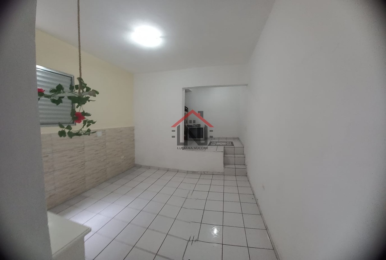Imperdível: Casa à venda em Parque Bristol, São Paulo-SP, com 2 quartos, 2 banheiros, 2 vagas de garagem e 140m².