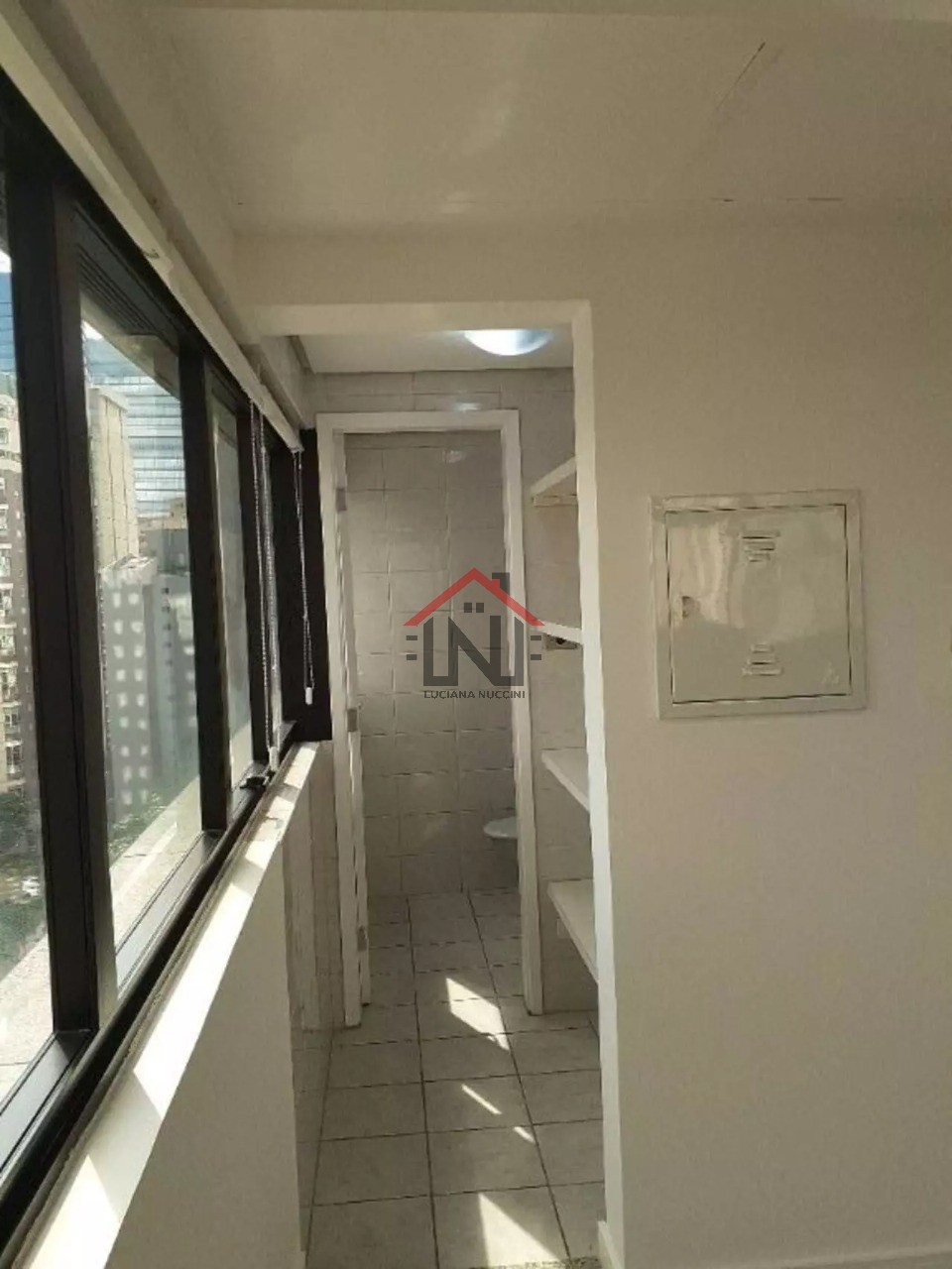Conjunto Comercial na Vila Olímpia - São Paulo-SP Venda ou Locação 4 banheiros, 2 vagas, 90m²