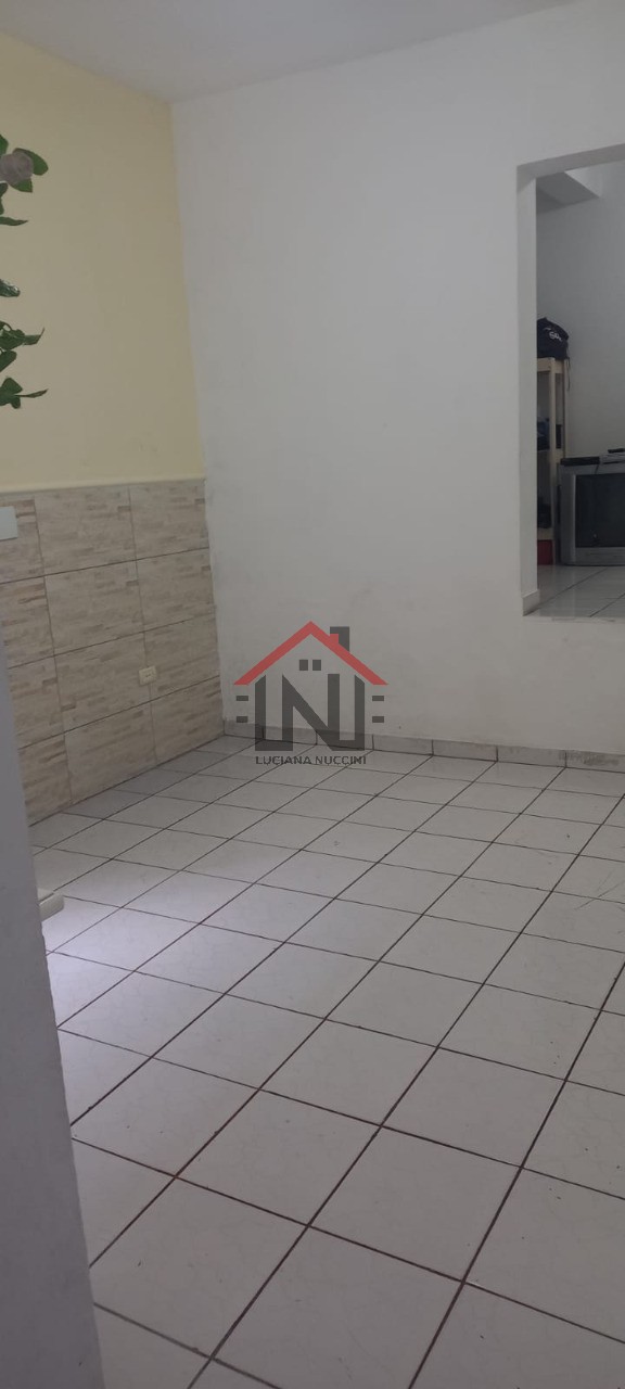 Imperdível: Casa à venda em Parque Bristol, São Paulo-SP, com 2 quartos, 2 banheiros, 2 vagas de garagem e 140m².