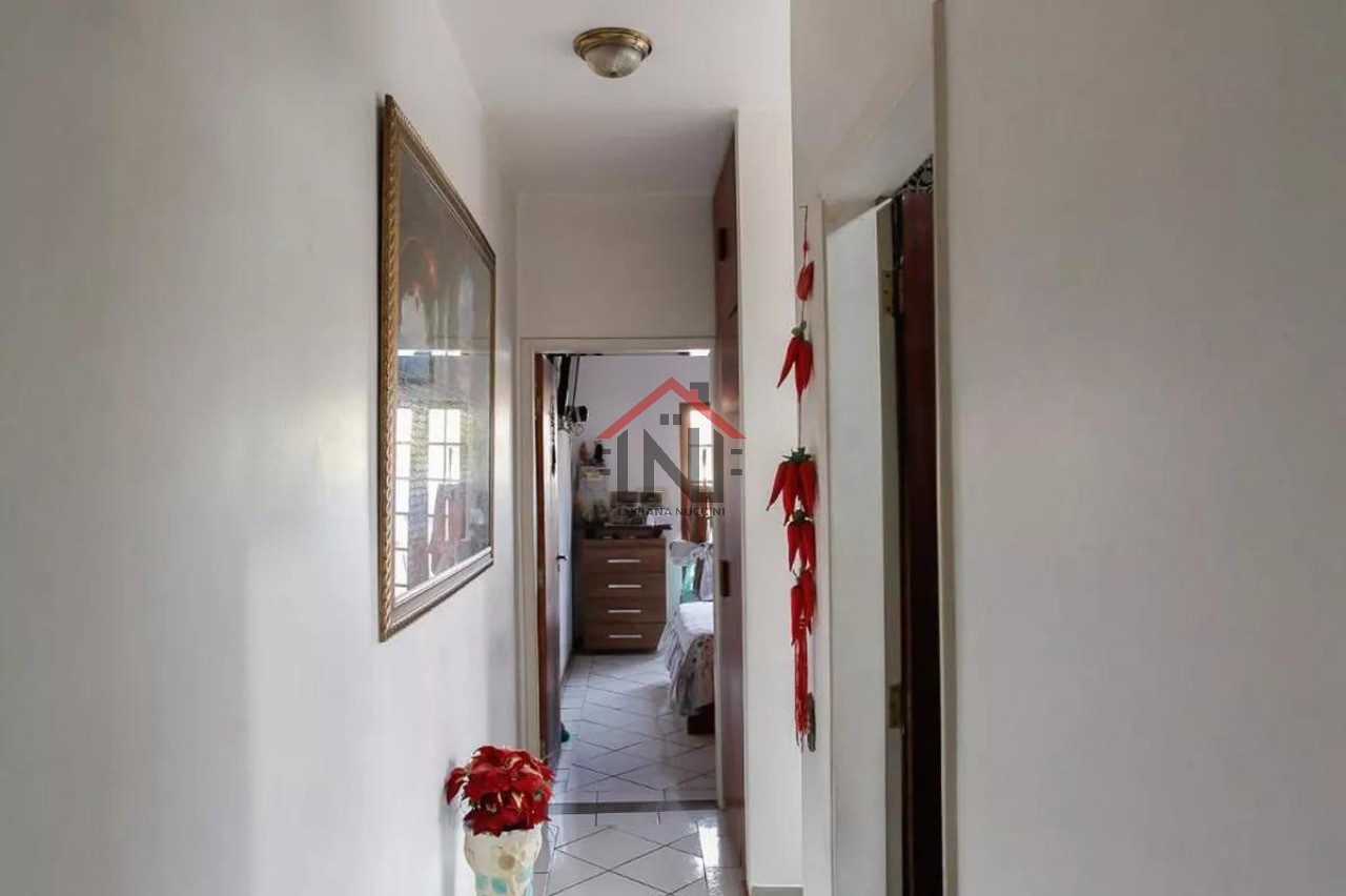 Casa à venda em São Paulo-SP, Parque Jabaquara: 3 quartos, 4 banheiros, 2 vagas, 189 m². Encontre seu lar dos sonhos!