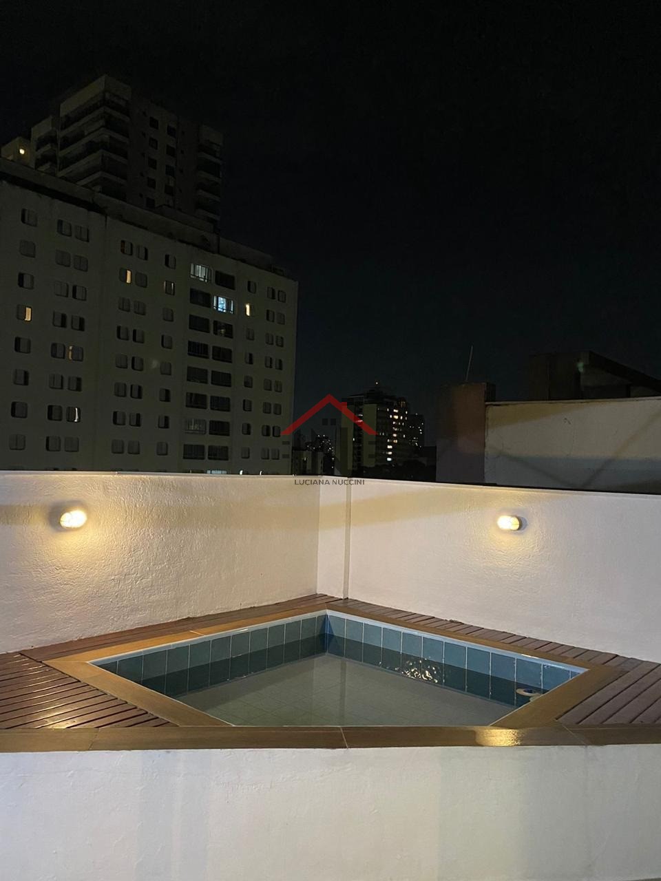 Cobertura para locação com 3 quartos e 160m² em Pinheiros, São Paulo-SP.
