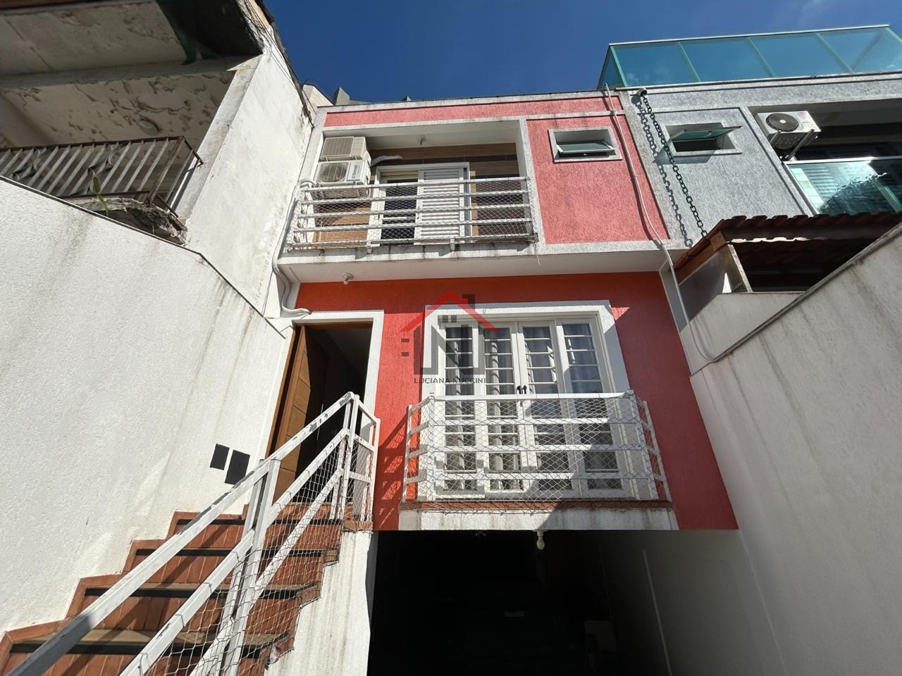 Imperdível Casa à Venda na Vila Mariana, São Paulo-SP: 3 Quartos, 3 Suítes, 1 Sala, 4 Banheiros, 6 Vagas de Garagem, 243m².