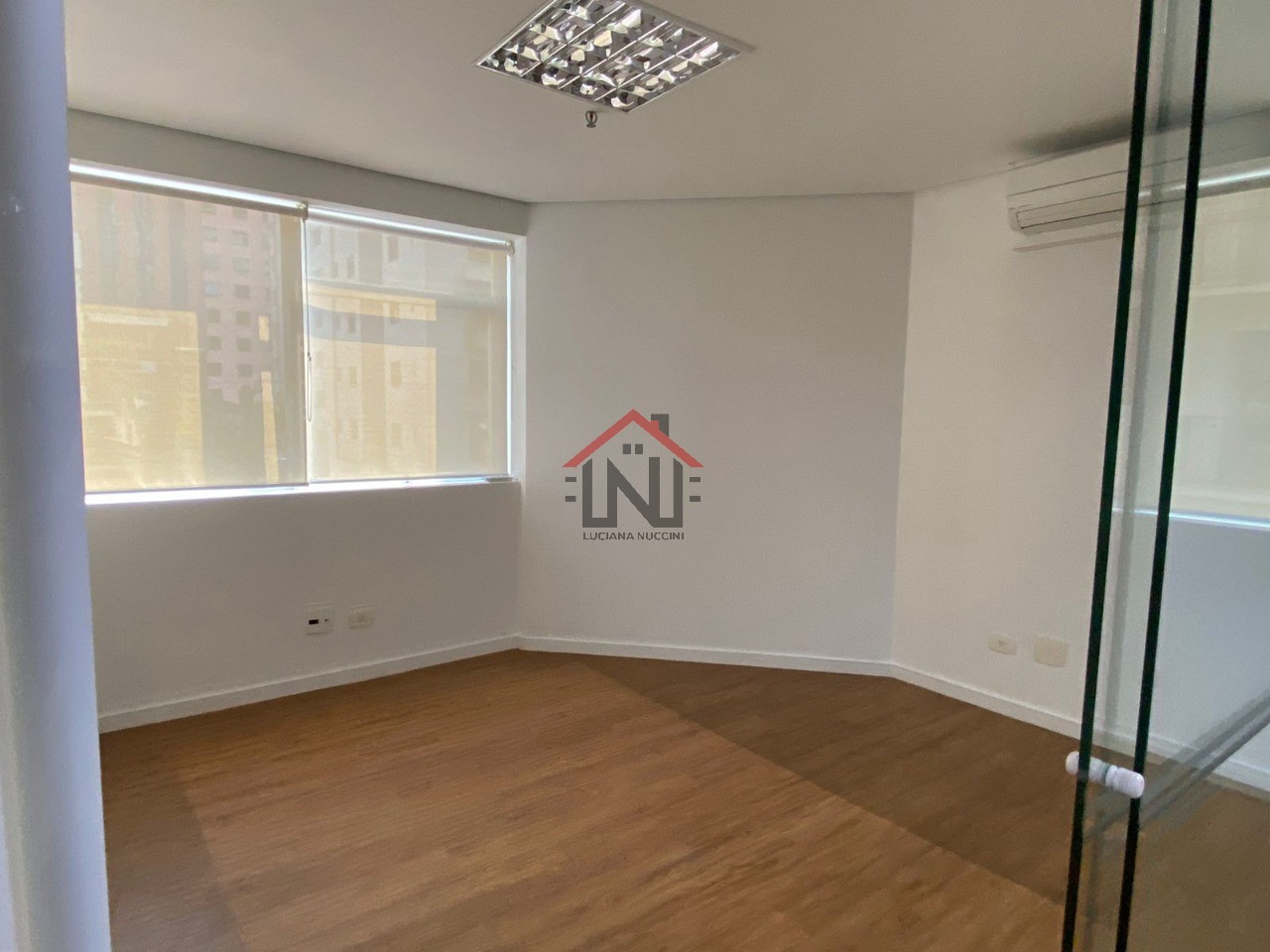 Conjunto Comercial de Luxo na Vila Olímpia: A Oportunidade Perfeita para o seu Negócio em São Paulo-SP!