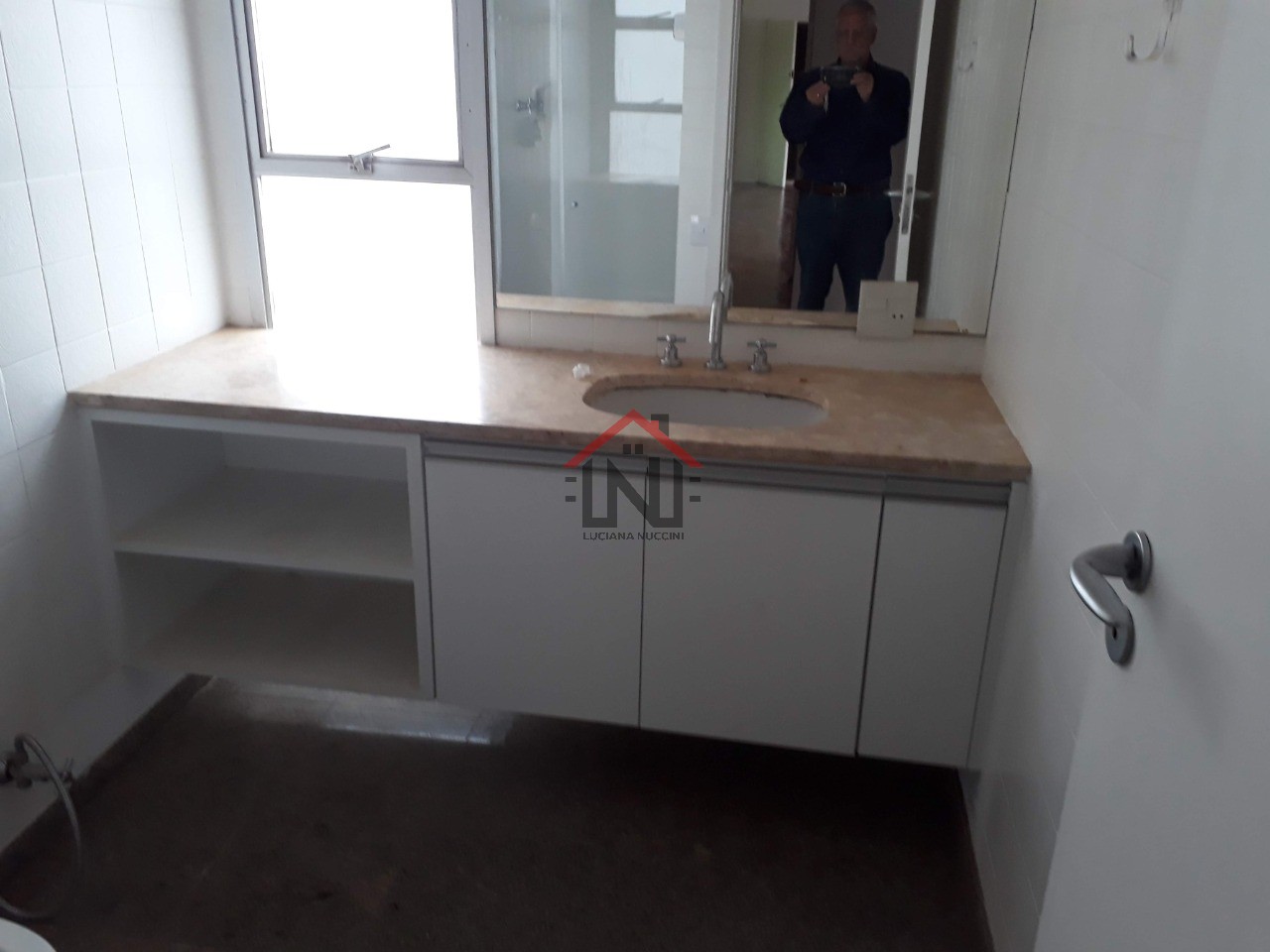 Apartamento à venda em São Paulo-SP, na Vila Nova Conceição: 3 quartos, 1 suíte, 2 banheiros, 2 vagas de garagem, 150m²!
