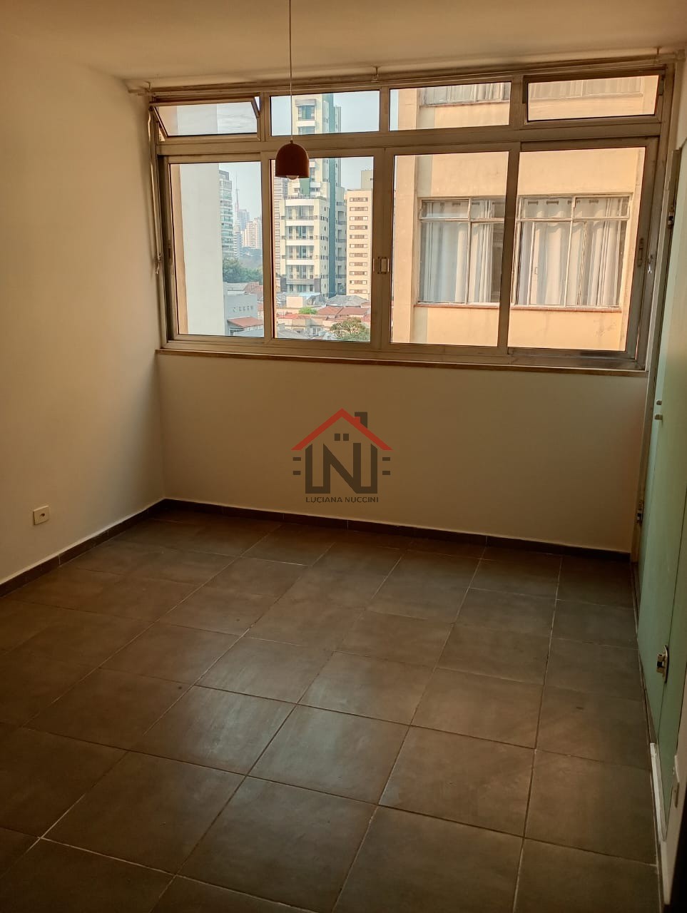 Studio de Luxo para Locação em Pinheiros - São Paulo-SP: 1 Quarto, 1 Banheiro, 24m², Imperdível!