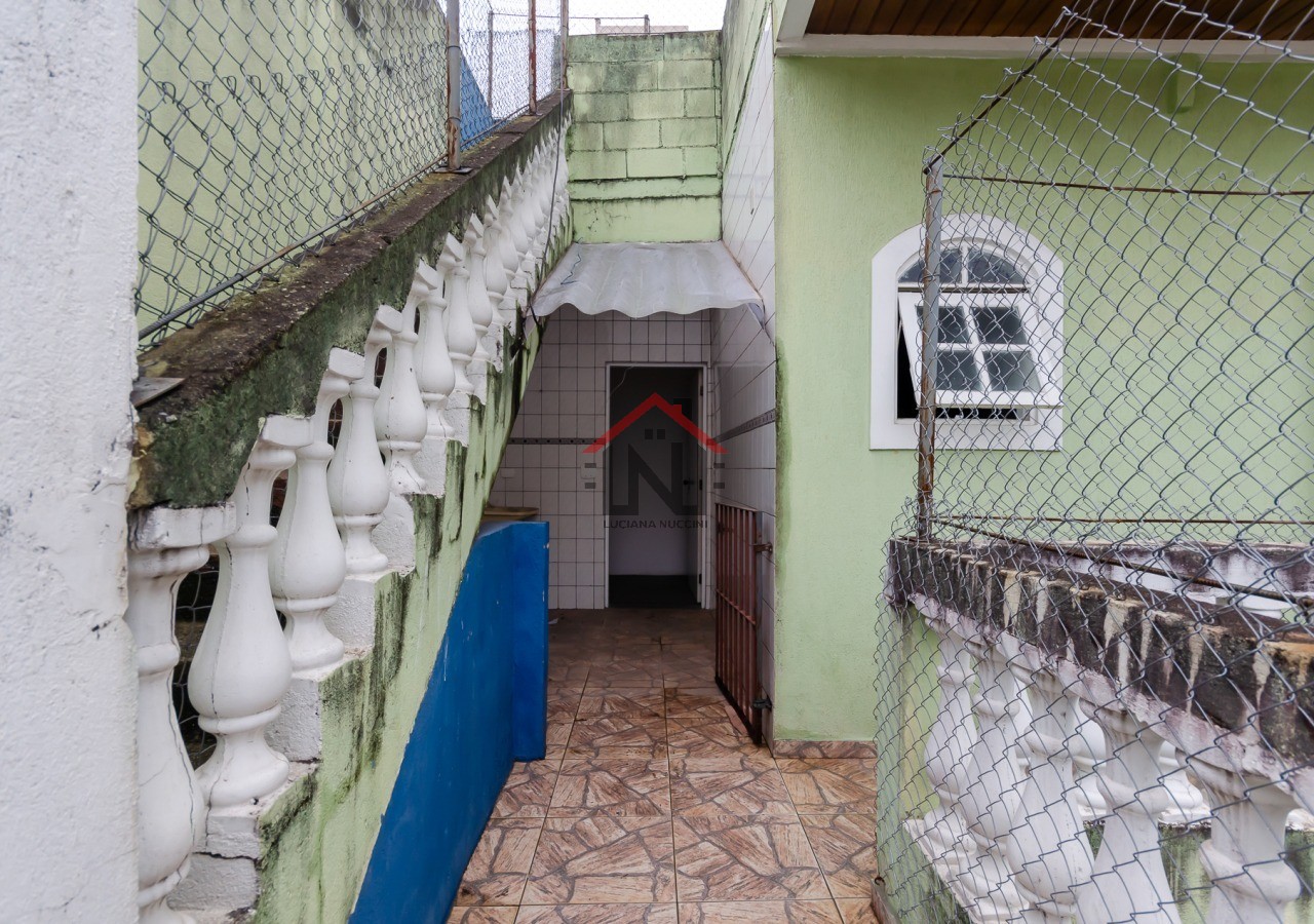 Aluguel de Casa com 3 Quartos e 1 Suíte na Vila Romana, São Paulo-SP: Espaço e Conforto em 230m²!