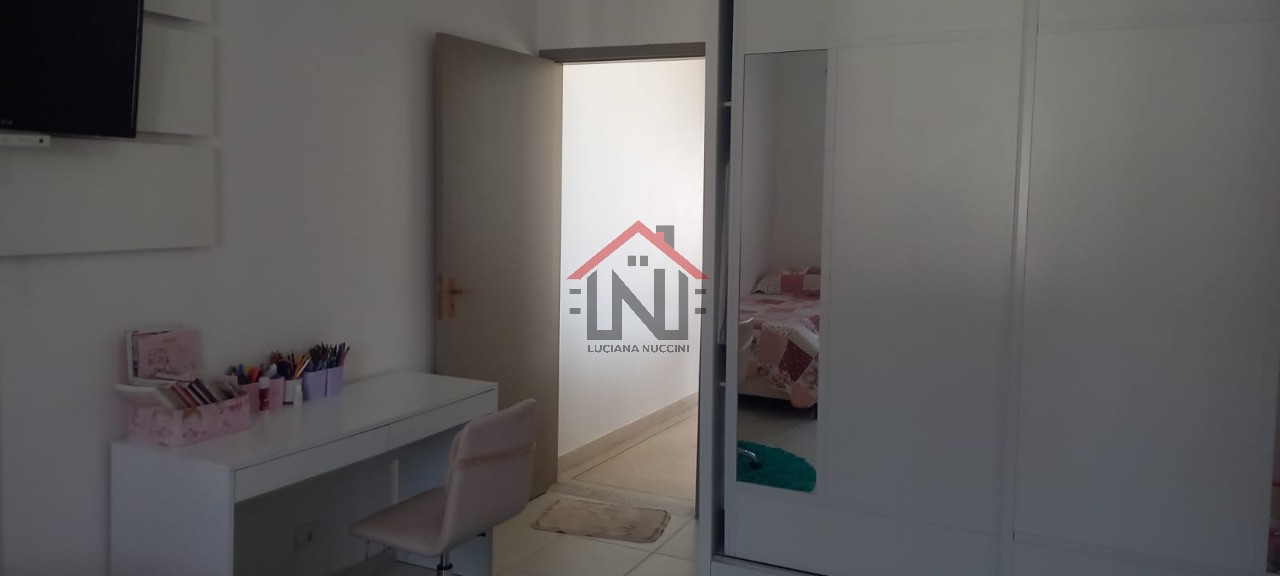 Imperdível: Casa à venda em Parque Bristol, São Paulo-SP, com 2 quartos, 2 banheiros, 2 vagas de garagem e 140m².