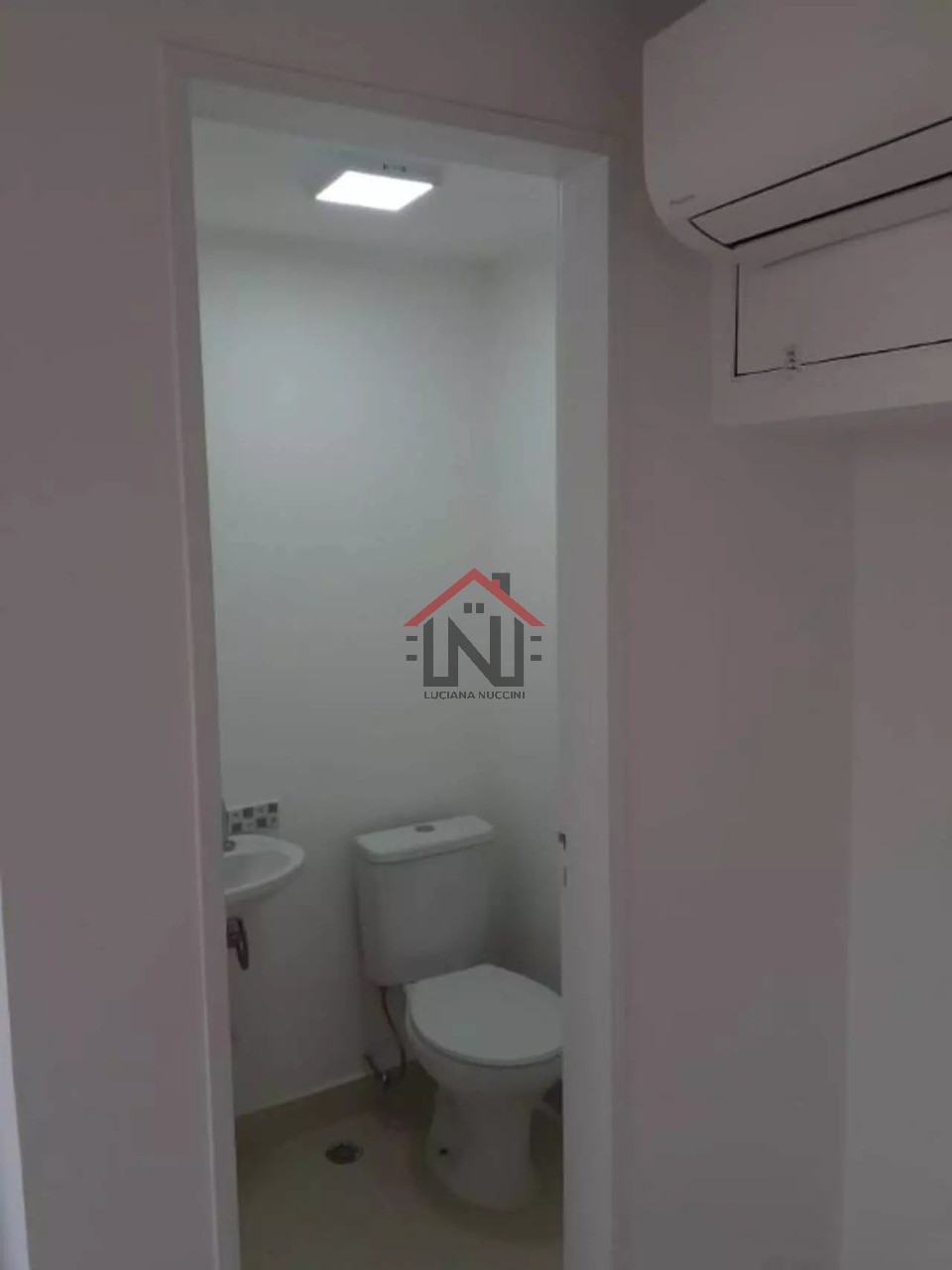 Imóvel à venda ou locação em Indianópolis, São Paulo-SP: 6 banheiros, 3 vagas, 124m² de área. Confira!