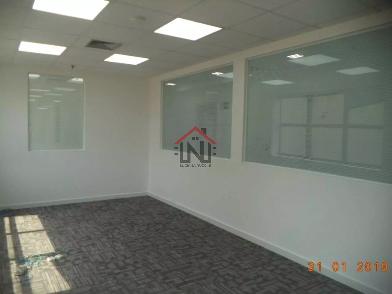 Conjunto Comercial de Alto Padrão na Vila Buarque, São Paulo-SP: 377m², 4 Banheiros e 10 Vagas de Garagem! Venha Conferir!