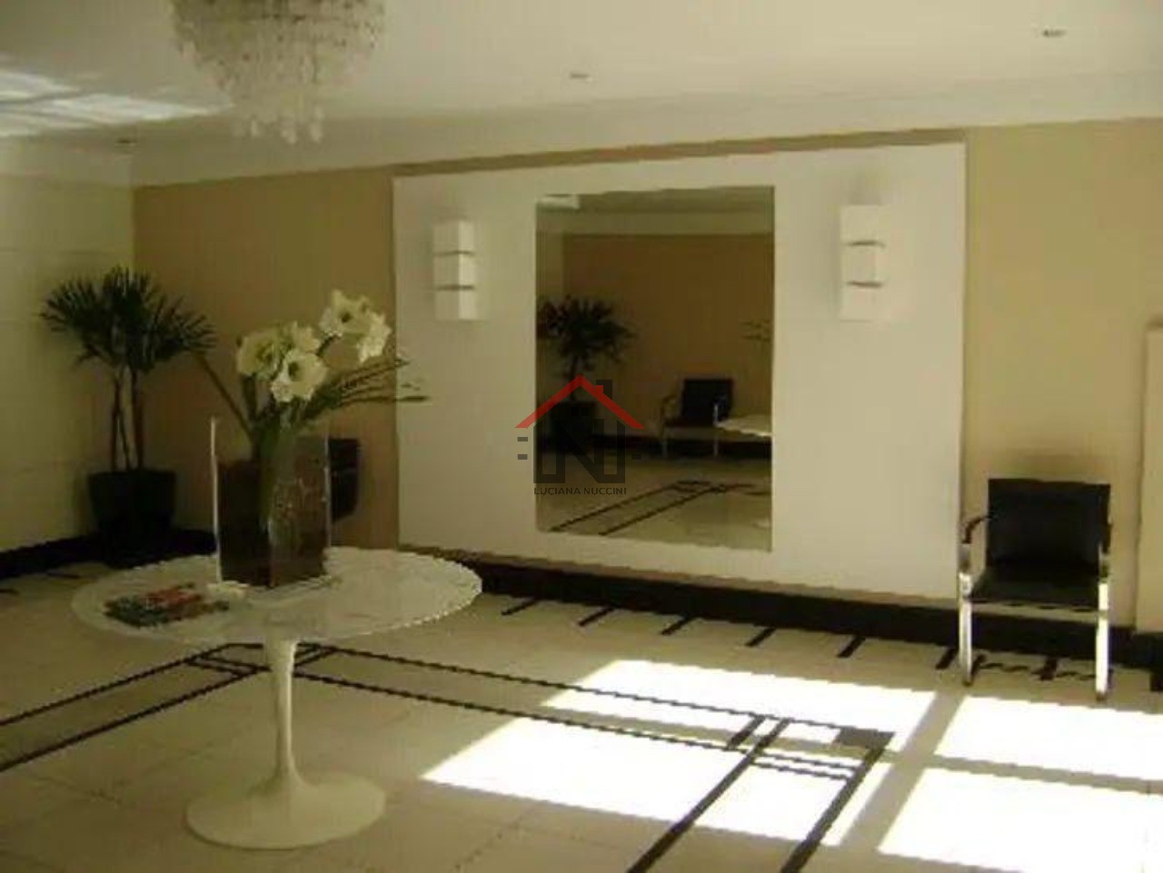 Apartamento de Alto Padrão para Locação em Cerqueira César - São Paulo-SP: 2 Quartos, 1 Suíte, 1 Sala, 2 Banheiros, 1 Vaga, 71m².