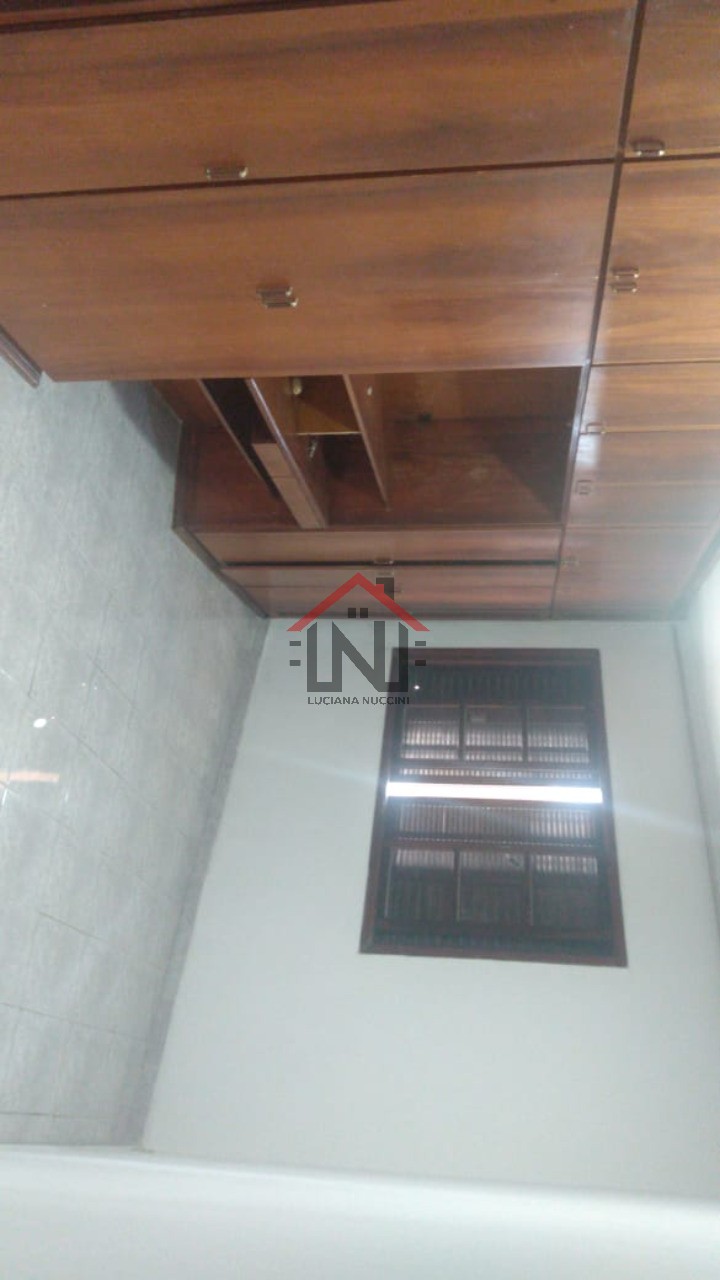 Imperdível oportunidade de casa para venda ou locação em São Paulo-SP, Vila Moraes: 4 quartos, 1 suíte, 1 sala, 4 banheiros, 3 vagas de garagem, 406,25 m²!