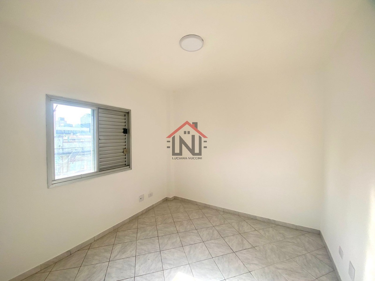 Aluguel de Apartamento em Pinheiros, São Paulo-SP: 2 quartos, 1 sala, 1 banheiro, 1 vaga e 62m² de pura praticidade!