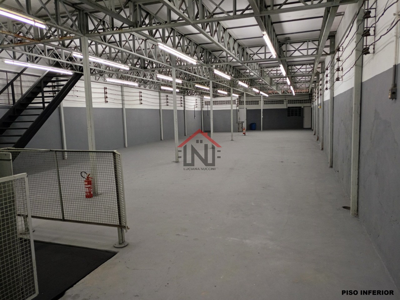 Conjunto Comercial Industrial para Venda ou Locação - Vila Moraes, São Paulo-SP: 2 Salas, 3 Banheiros, 2 Vagas, 700m².