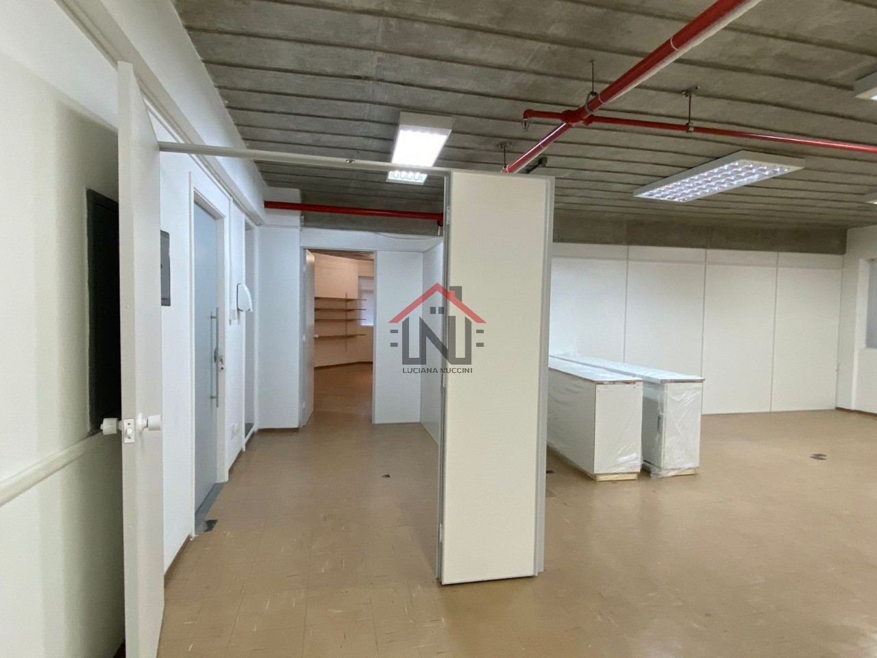 Conjunto Comercial de Alto Padrão na Vila Olímpia - São Paulo-SP: 1 Sala, 1 Banheiro, 4 Vagas, 190m². Venha Conferir!