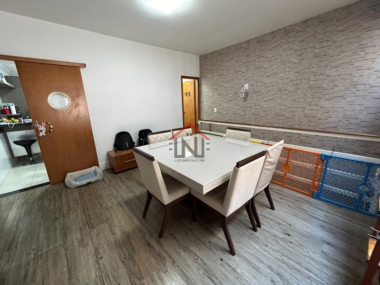 Imperdível Casa à Venda na Vila Mariana, São Paulo-SP: 3 Quartos, 3 Suítes, 1 Sala, 4 Banheiros, 6 Vagas de Garagem, 243m².
