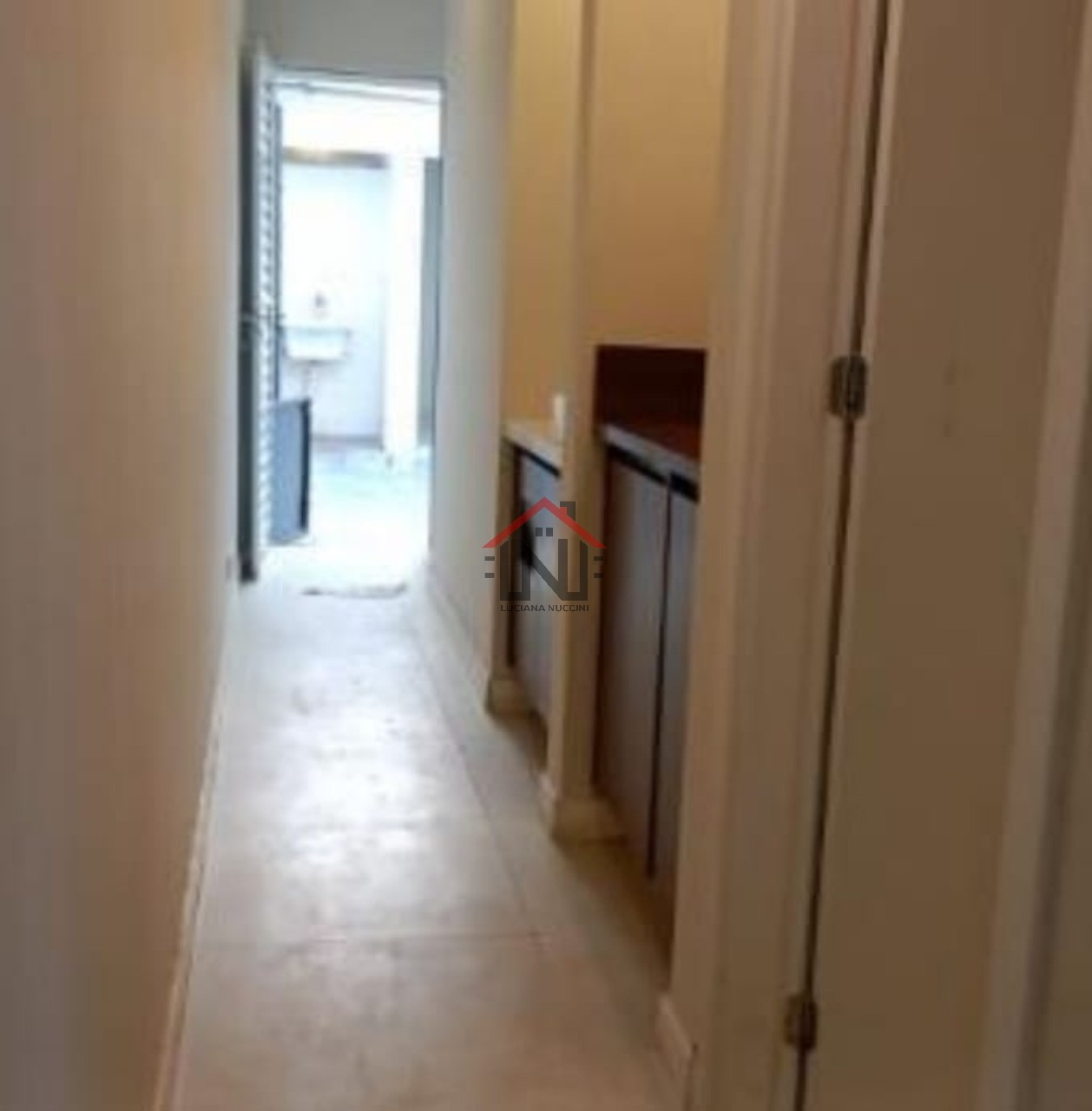 Imperdível oportunidade: Casa comercial à venda em Indianópolis, São Paulo-SP! 2 quartos, 1 banheiro, 100m² de área.