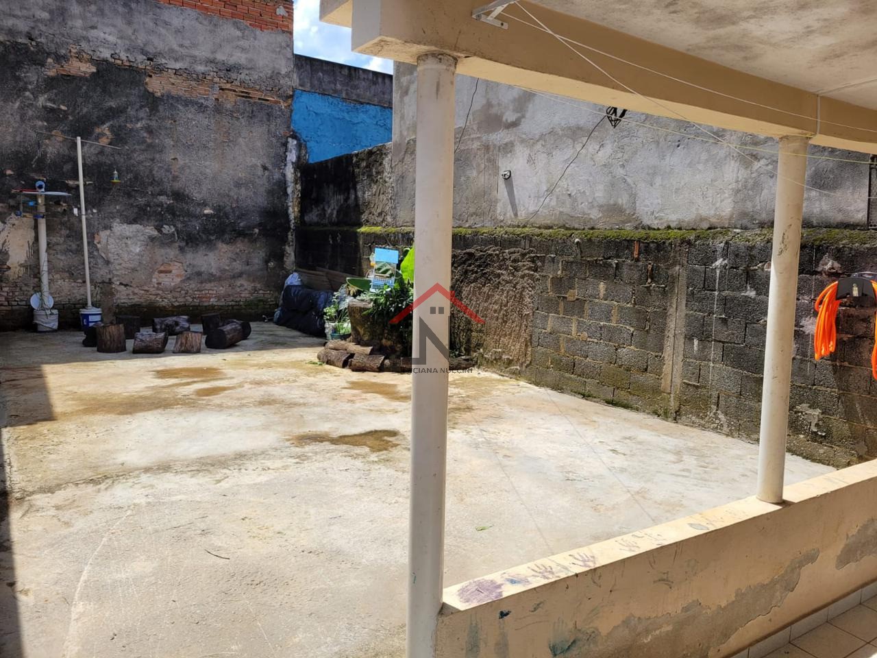Imperdível residência à venda na Vila Liviero, São Paulo-SP: 3 quartos, 1 sala, 3 banheiros, 2 vagas de garagem, 170m².
