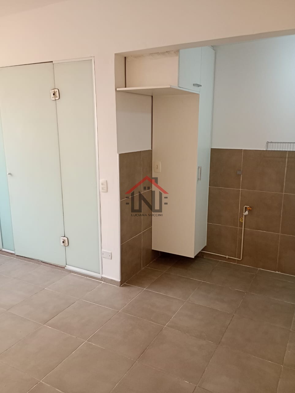 Studio de Luxo para Locação em Pinheiros - São Paulo-SP: 1 Quarto, 1 Banheiro, 24m², Imperdível!