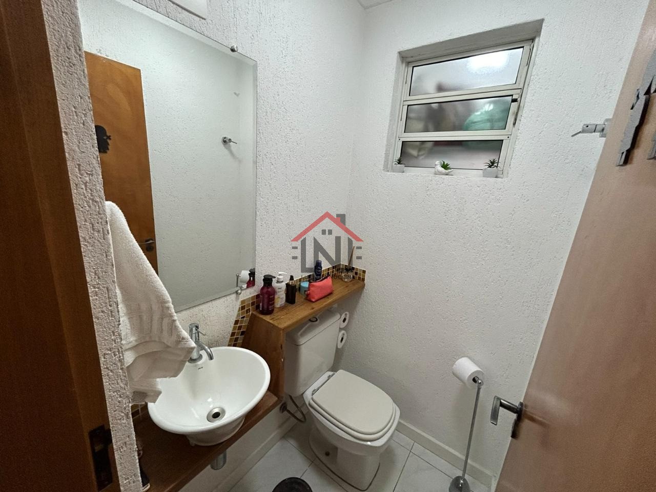 Imperdível Casa à Venda na Vila Mariana, São Paulo-SP: 3 Quartos, 3 Suítes, 1 Sala, 4 Banheiros, 6 Vagas de Garagem, 243m².