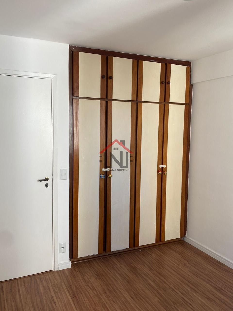 Cobertura para locação com 3 quartos e 160m² em Pinheiros, São Paulo-SP.