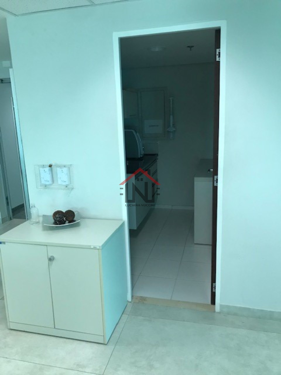 Conjunto Comercial de Alto Padrão com 170m², 4 vagas na melhor localização de Indianópolis, São Paulo-SP!
