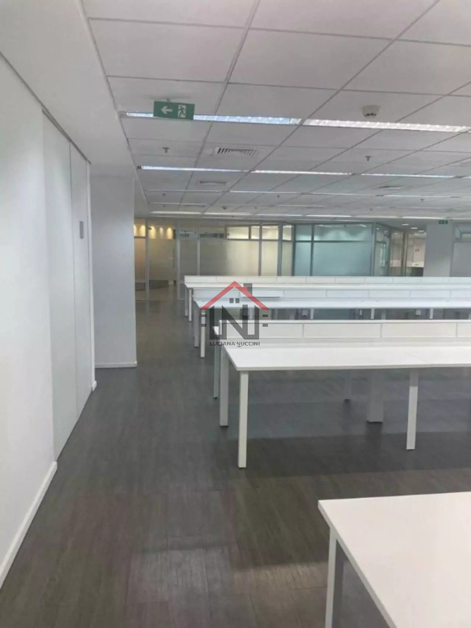 Aluguel de Conjunto Comercial Premium em Pinheiros, São Paulo: 18 banheiros, 42 vagas, 1.550m² de Área!