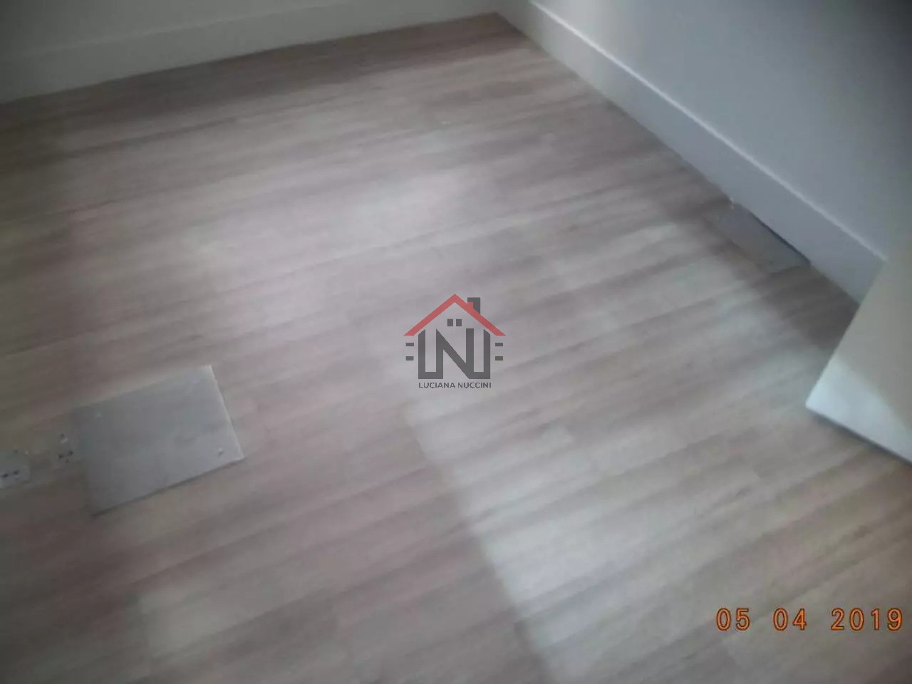 Conjunto Comercial à Venda na Vila Olímpia - São Paulo-SP: 2 Banheiros, 1 Vaga, 37m² de Área!