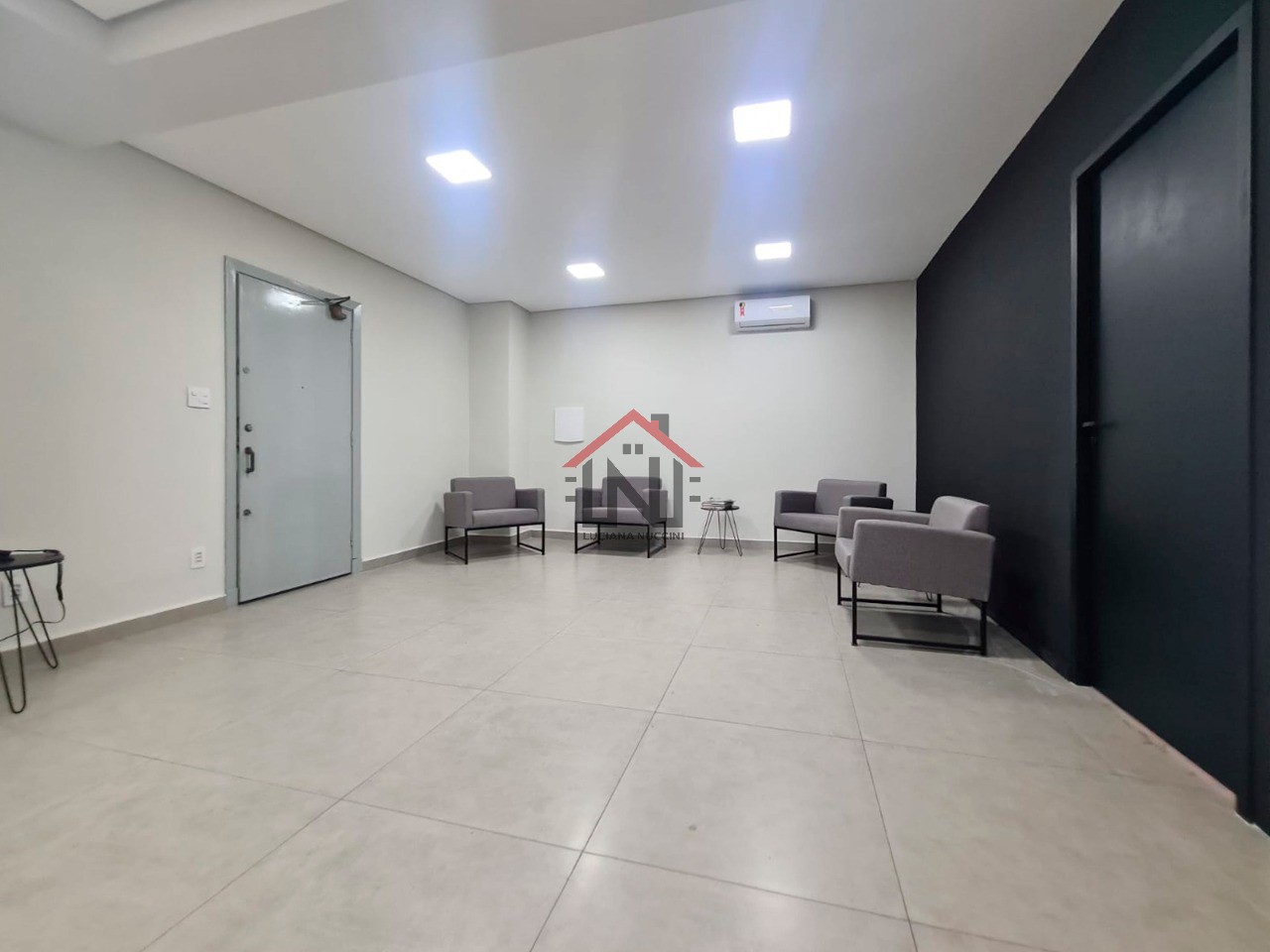 Aluguel de Apartamento Comercial de 155m² com 1 Banheiro no Centro de São Paulo-SP