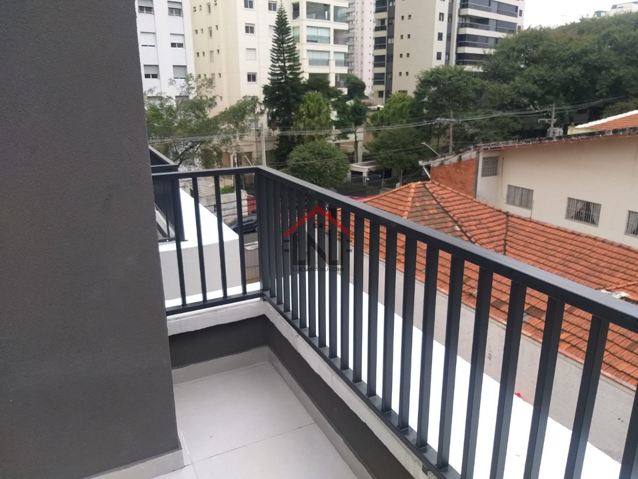 Casa à venda na Vila Mariana, São Paulo-SP: 2 quartos, 1 suíte, 1 sala, 2 banheiros, 1 vaga de garagem, 149m²!