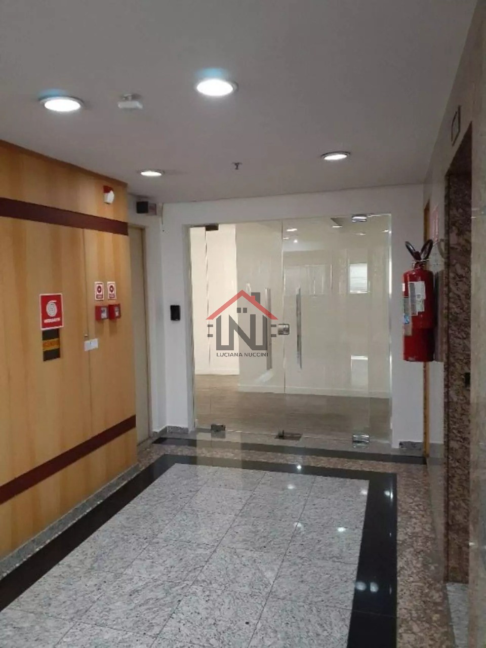 Conjunto Comercial na Vila Olímpia - São Paulo-SP Venda ou Locação 4 banheiros, 2 vagas, 90m²